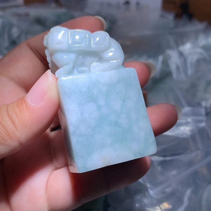 翡翠未镶嵌颈饰保真天然a货翡翠