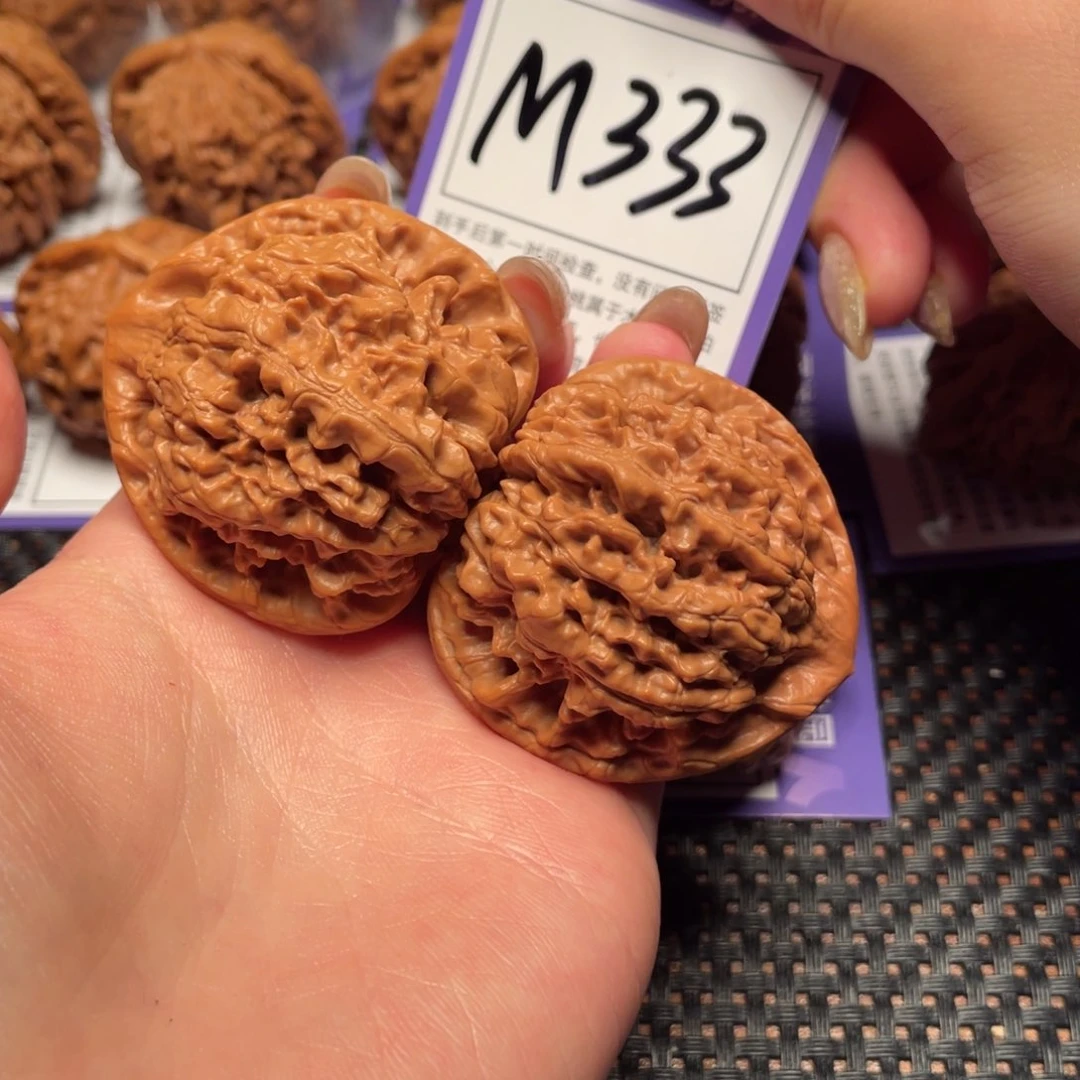 文玩核桃把件M333号 4.7官帽