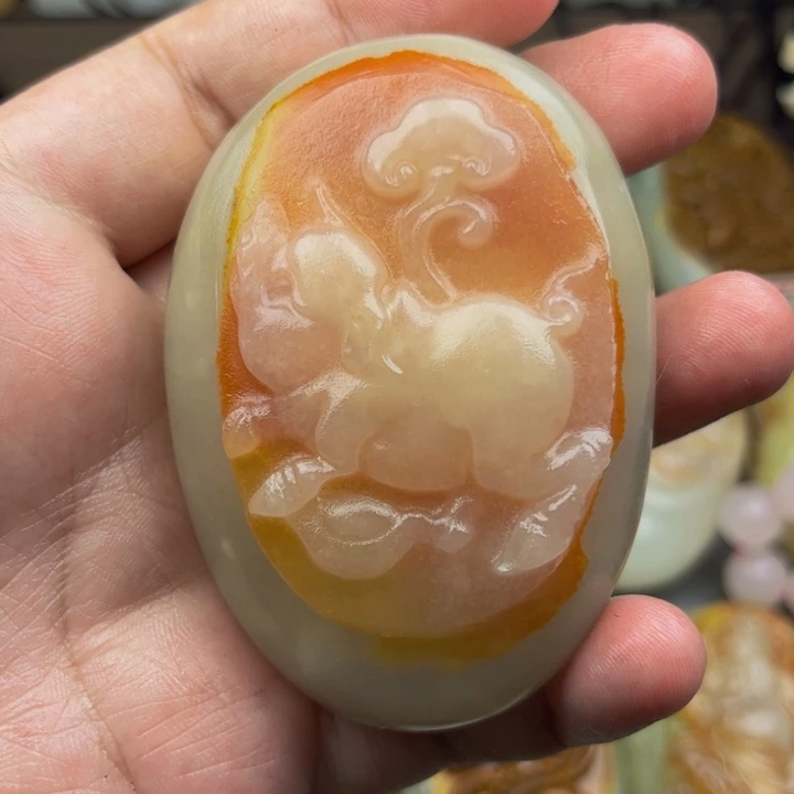 好***态石材方解石手把件猪