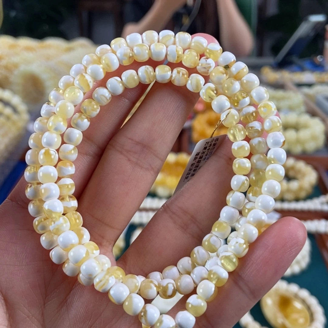 琥珀未镶嵌珠宝奇石5+金漆白108老型12.99