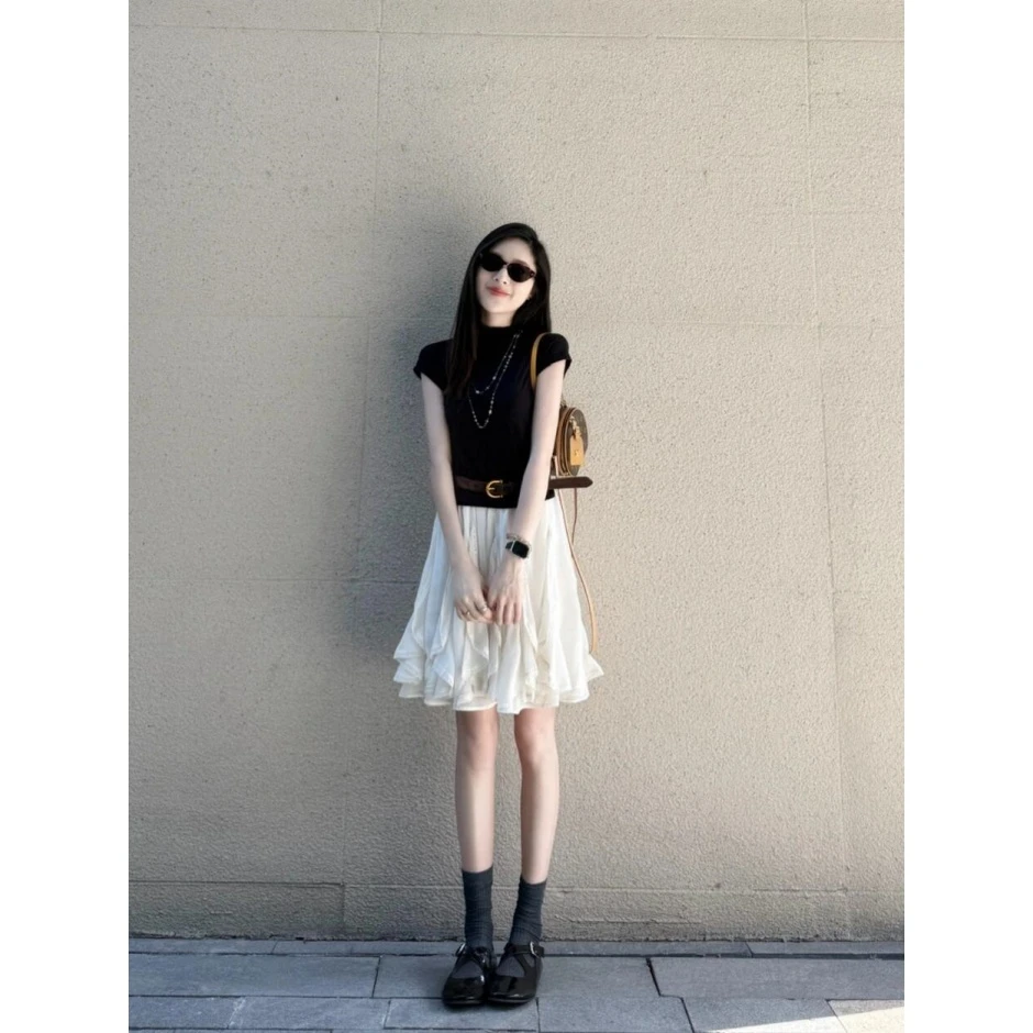 夏日高级感通勤风半高领黑色修身显瘦短袖T恤高腰a字半身裙两件套