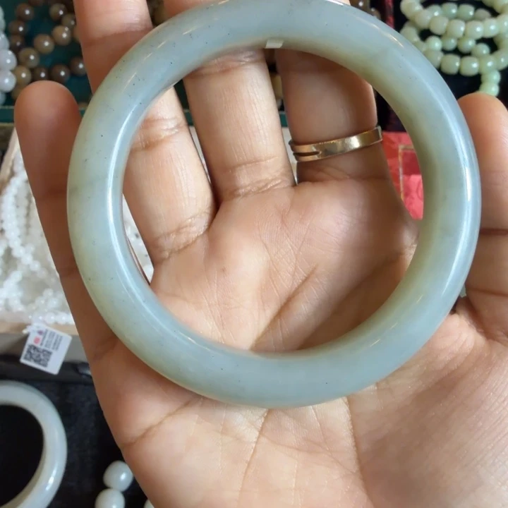 和田玉（糖玉）未镶嵌手链