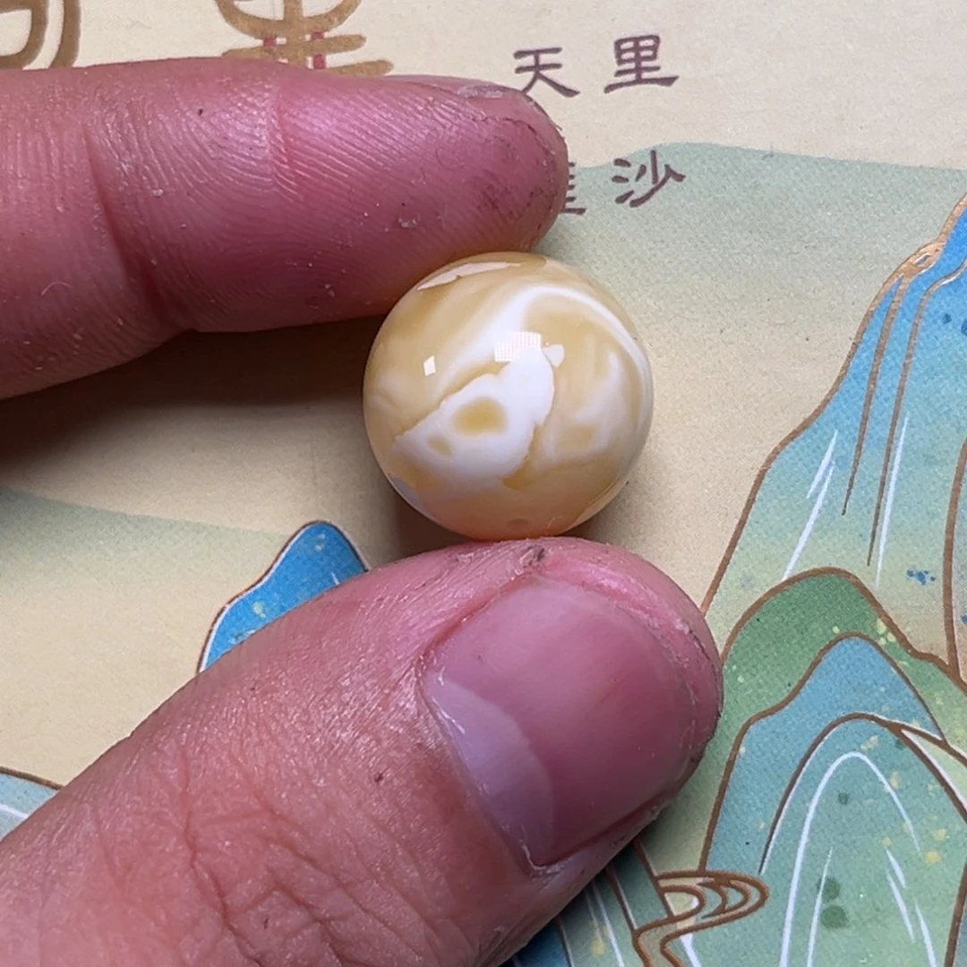 琥珀未镶嵌裸石蜜蜡俄黄白蜡16.2