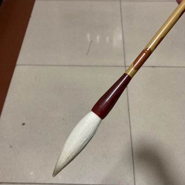 漆杆长锋羊豪：出锋：7.0cm 口径：1.2cm 草书 篆书 隶书 绘画毛笔