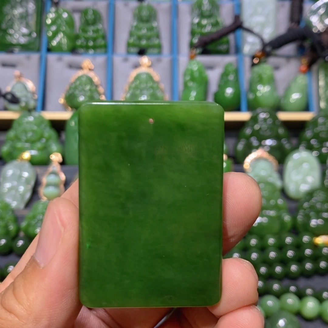 【闪购商品】和田玉吊坠(不含链)未镶嵌广****塑阳绿无事牌 50/7.2