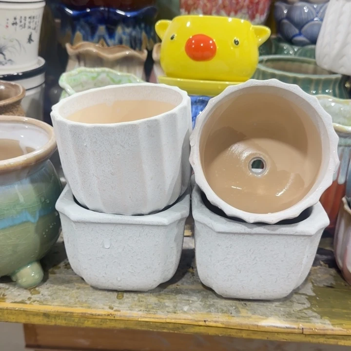 凑9块包邮，有孔，陶瓷花盆