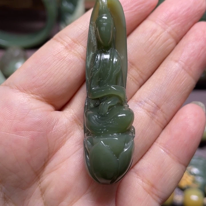 X***藤颈饰未镶嵌岫岩河磨玉（透闪石质玉）