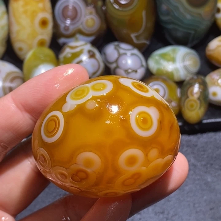 玛瑙/玉髓未镶嵌珠宝半成品8