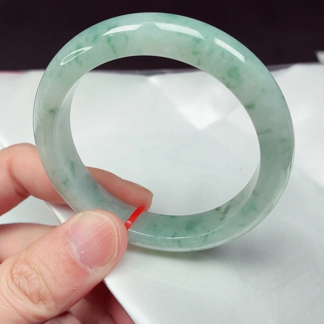 翡翠未镶嵌手镯55.8圈