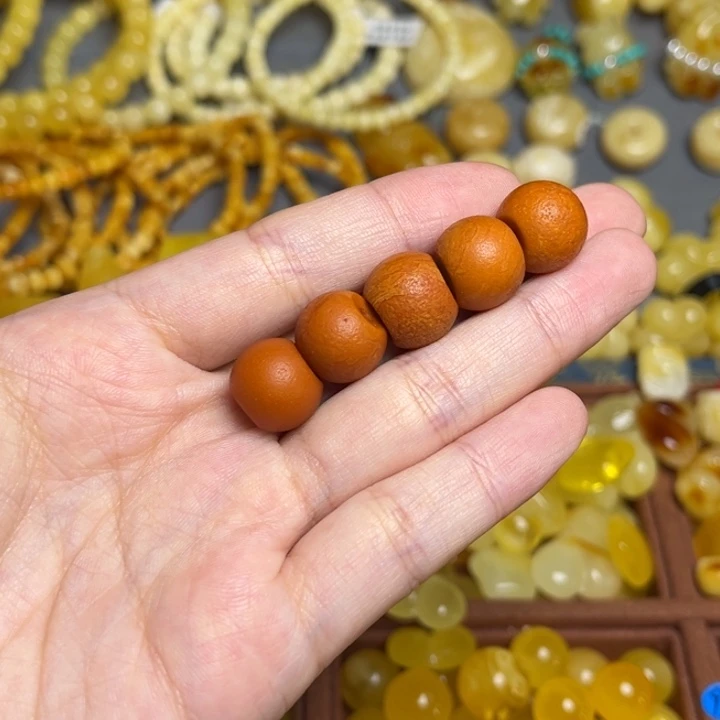 蜜蜡未镶嵌珠宝奇石144-满蜡橘皮飘花纹老型苹果墩一个可挑选
