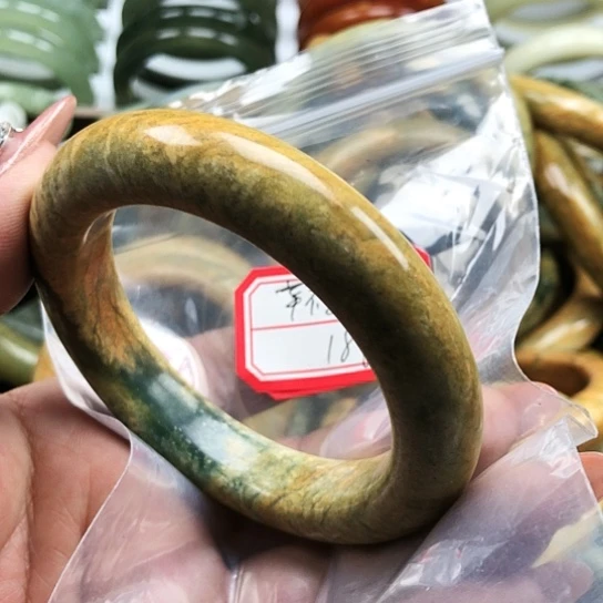 蛇纹石玉手镯未镶嵌幸****p