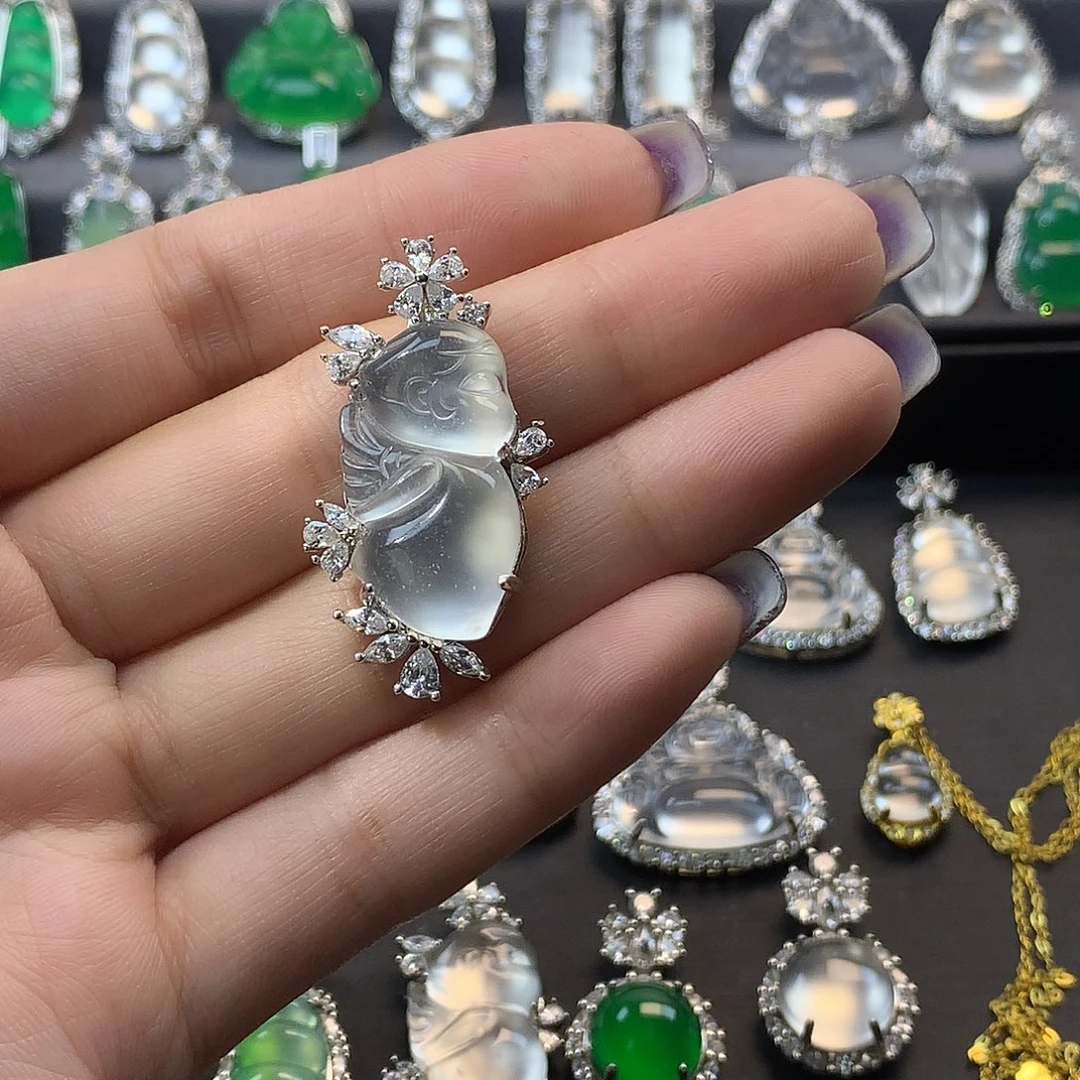 芷***音石英质玉银S925镶嵌颈饰