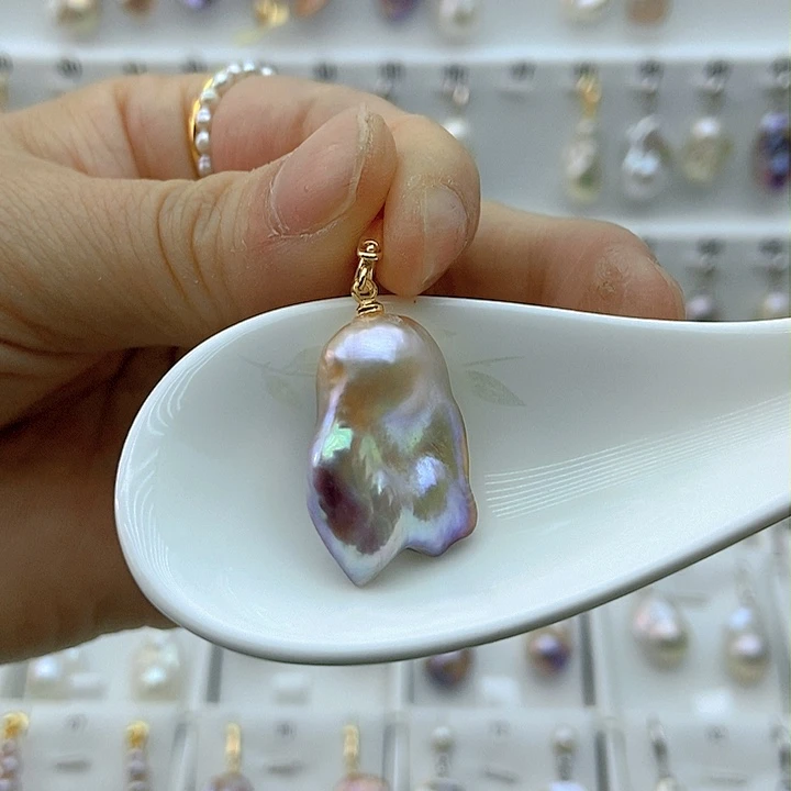 淡水珍珠颈饰9K金镶嵌