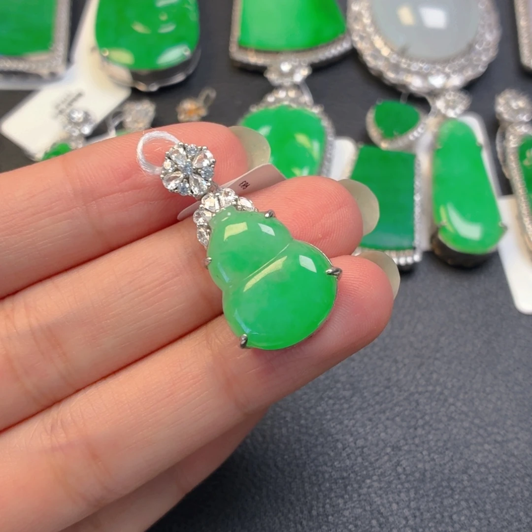 翡翠银S925镶嵌颈饰