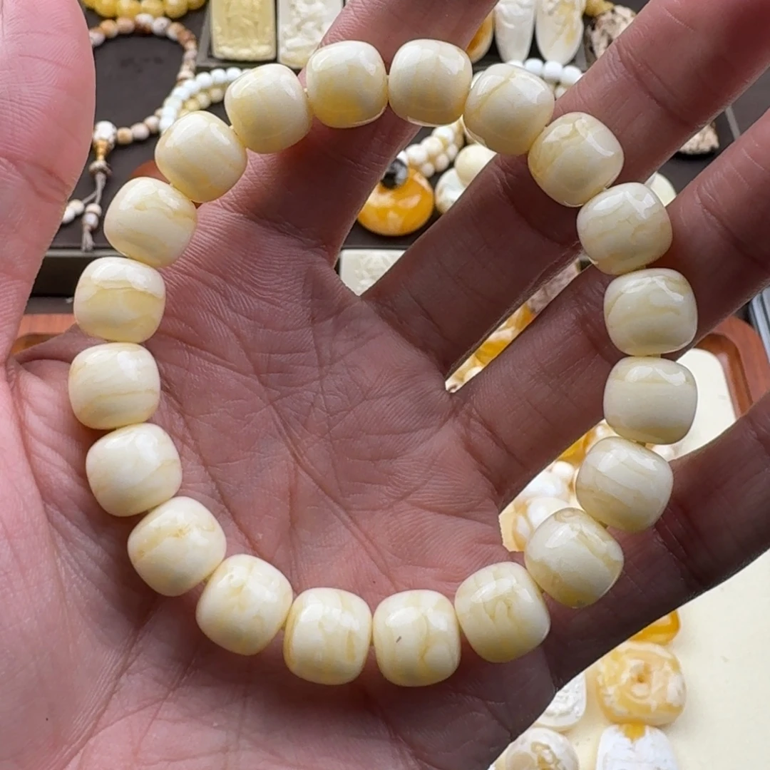 琥珀未镶嵌裸石蜜蜡