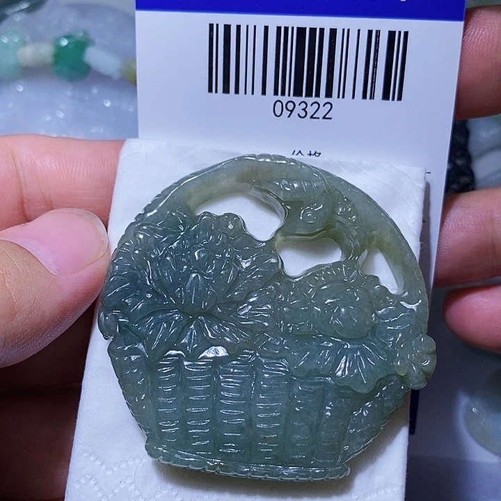 翡翠未镶嵌颈饰天光墟翡翠市场现金代购