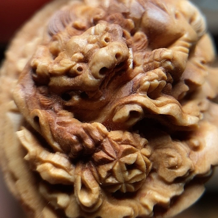 纯手工双面狮子滚绣球