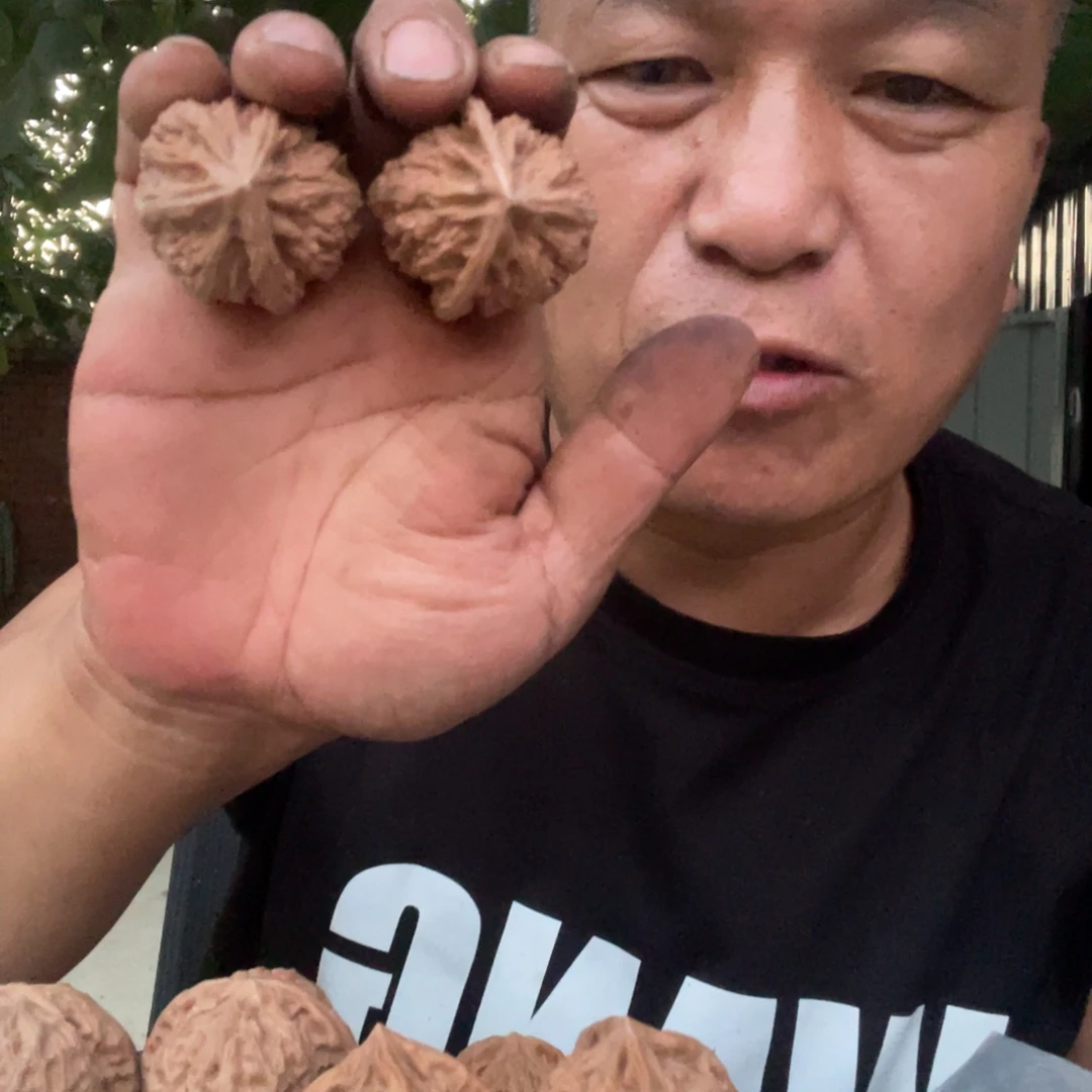 吊坠文玩核桃文三两棱半