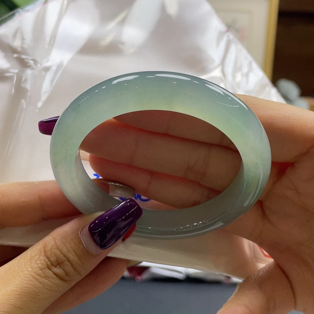 翡翠未镶嵌手镯53 号链接