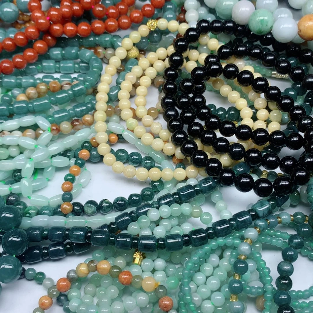 翡翠未镶嵌颈饰5675