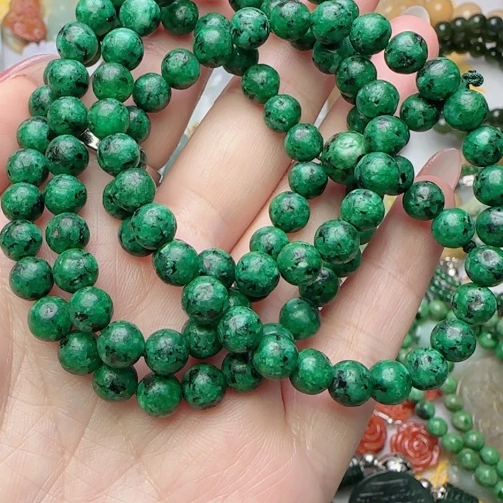 朱****翡翠未镶嵌颈饰天然A货