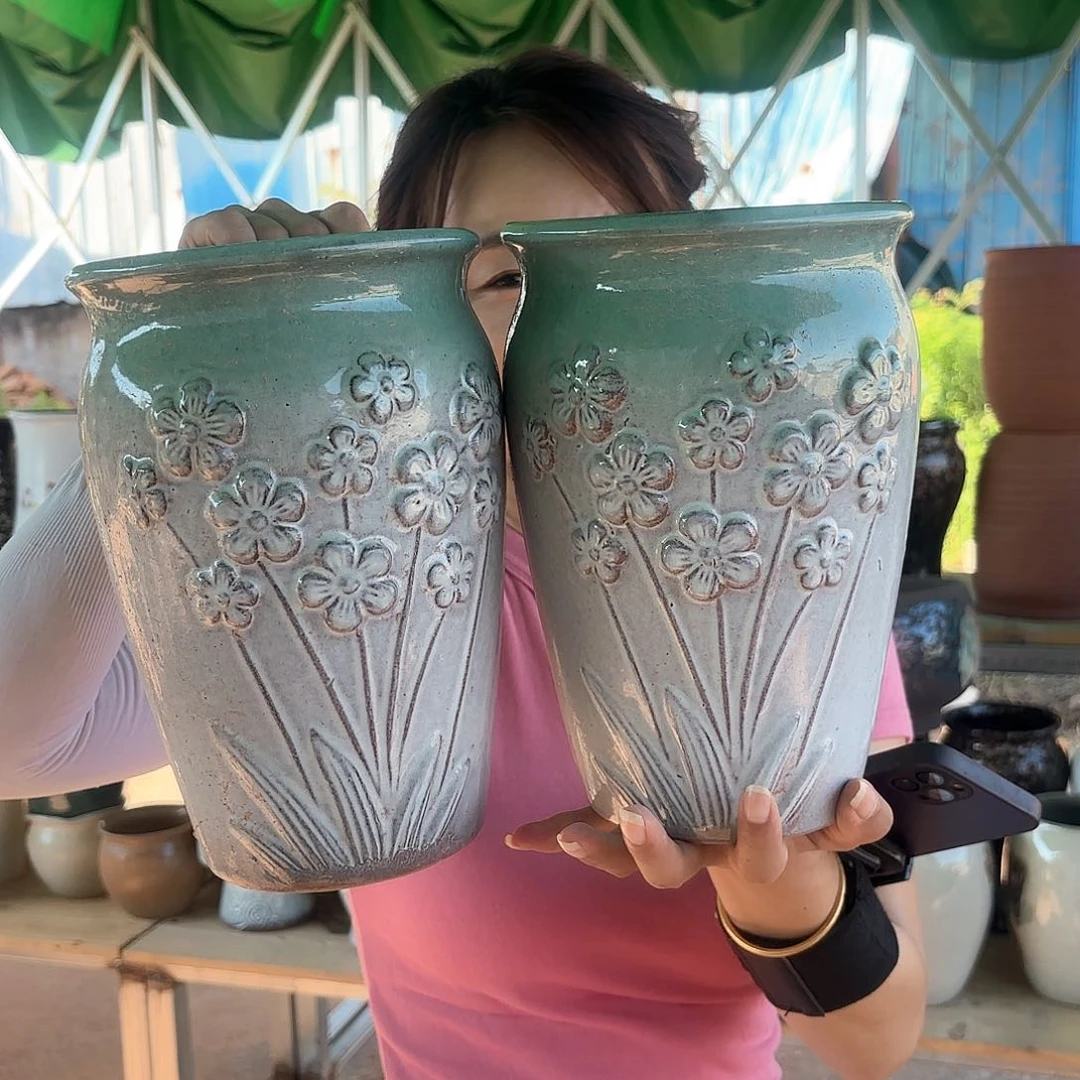 口径15高度25两个绿白花