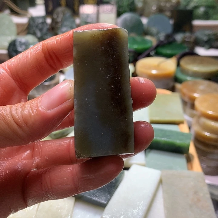 和田玉未镶嵌珠宝半成品