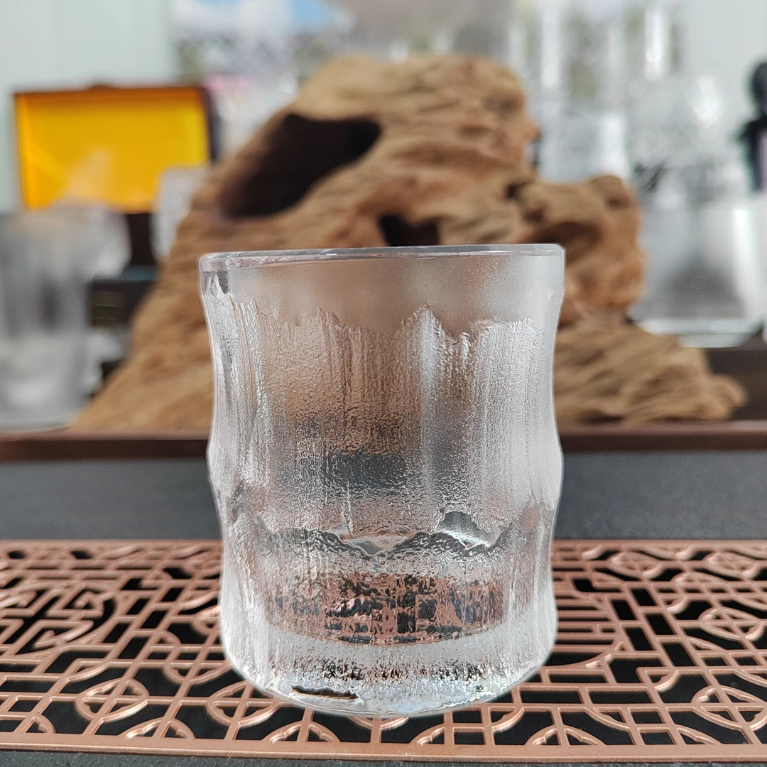 原矿水晶品茗杯，竹节杯容量约150毫升