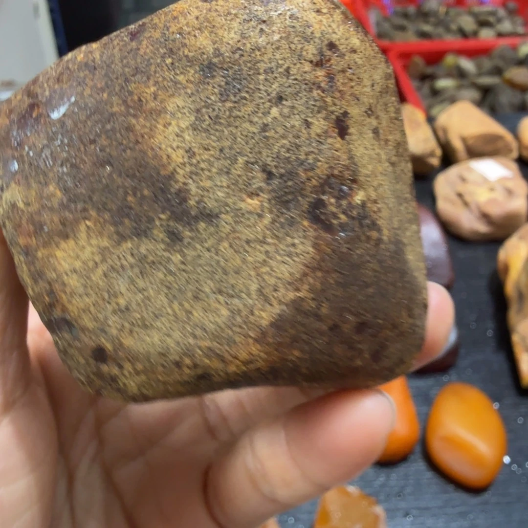 琥珀颈饰未镶嵌46-48大珠子