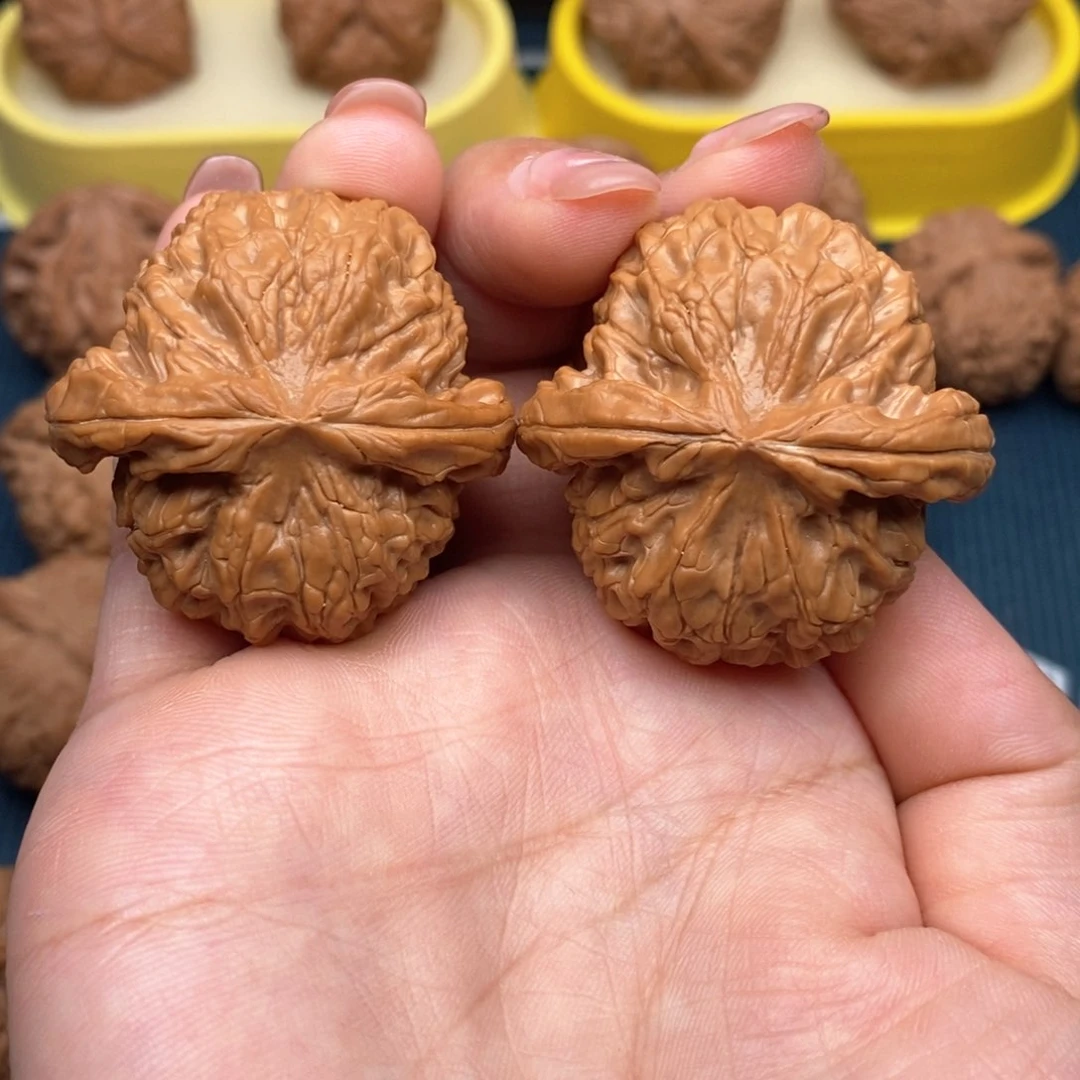 文玩核桃吊坠阿***七核王40