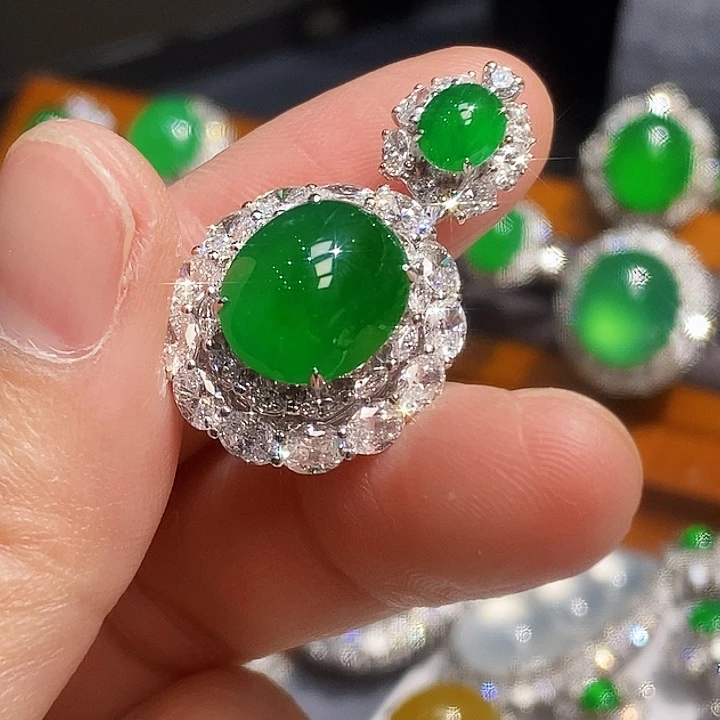 吊坠(不含链)18K金镶嵌翡翠