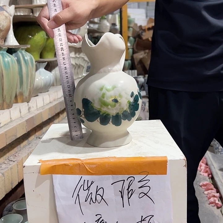 景德镇陶瓷花瓶微瑕介意勿拍