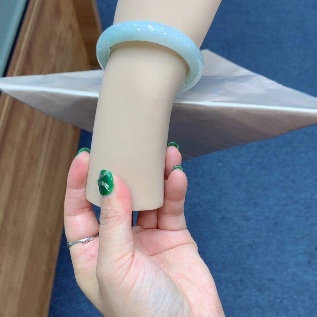 未镶嵌手镯翡翠买断