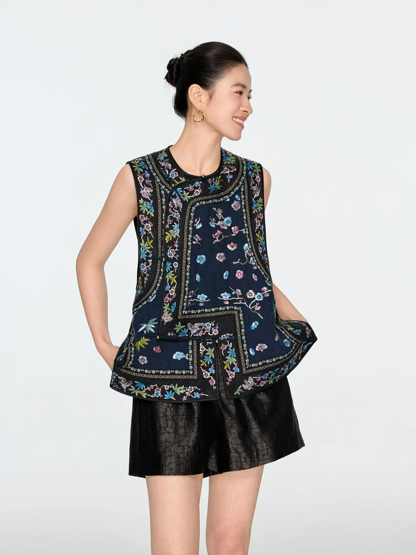 初见十三娘『桃园赋』新中式国风香云纱手工高定马甲休闲春季百搭