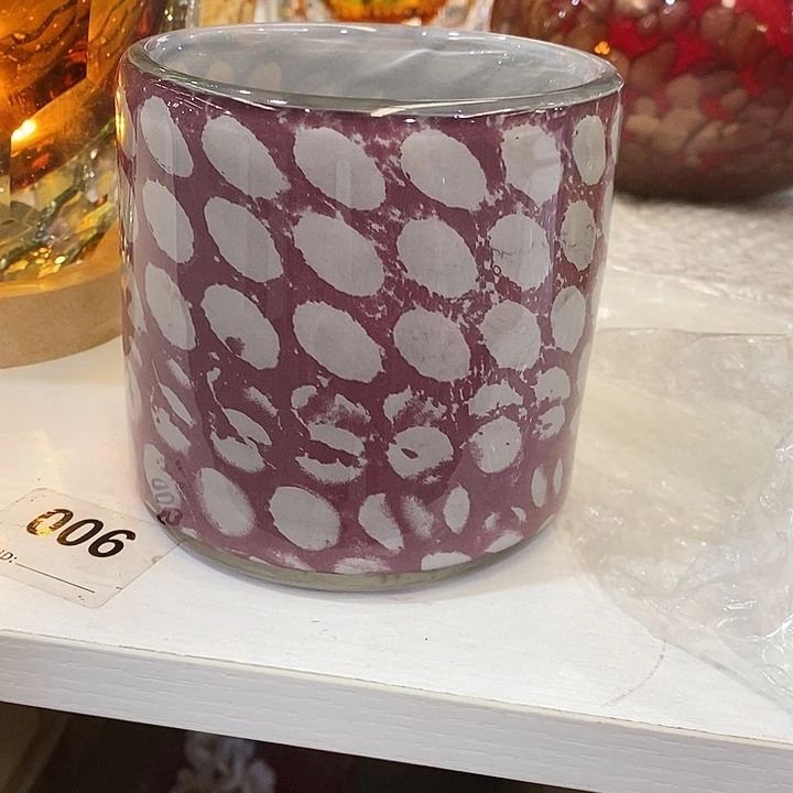 花瓶高9厘米口径9厘米