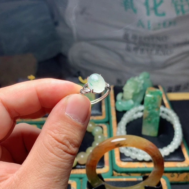 石英质玉未镶嵌戒指