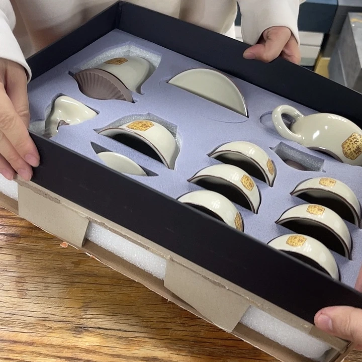 孤品茶具套装等。