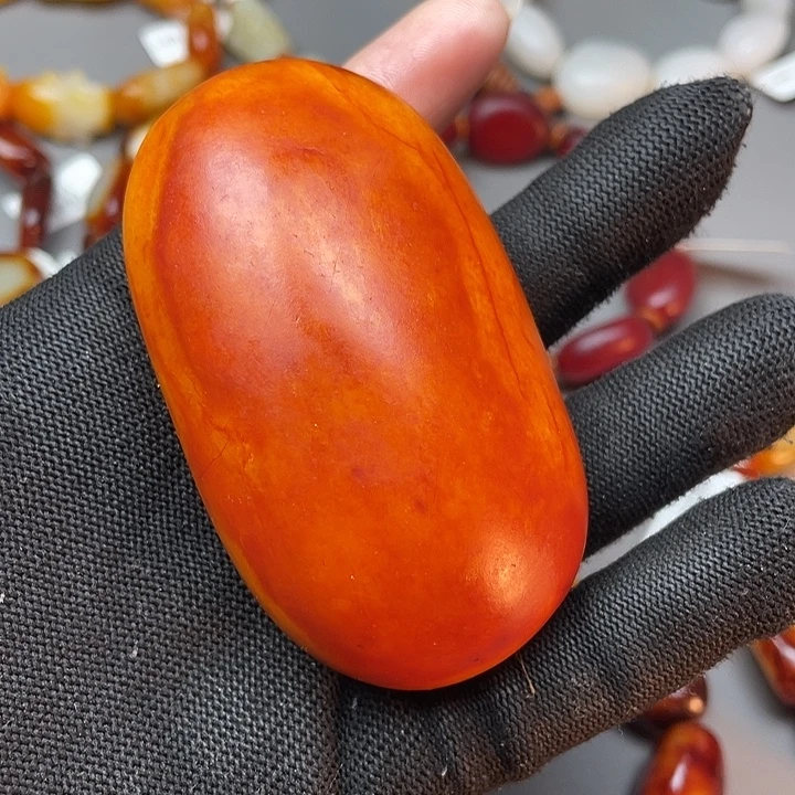 大***哥和田玉未镶嵌手链