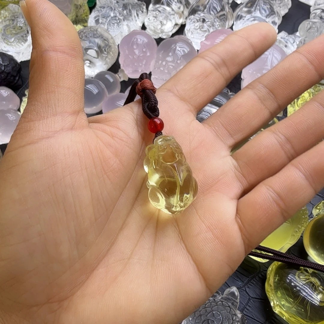 颈饰未镶嵌水晶吊坠