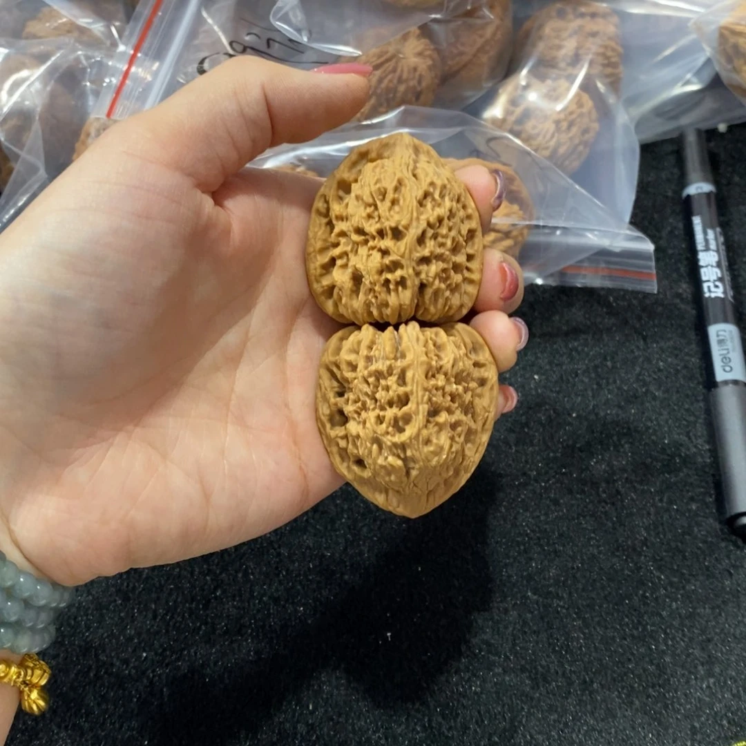 猴头核桃吊坠南疆135