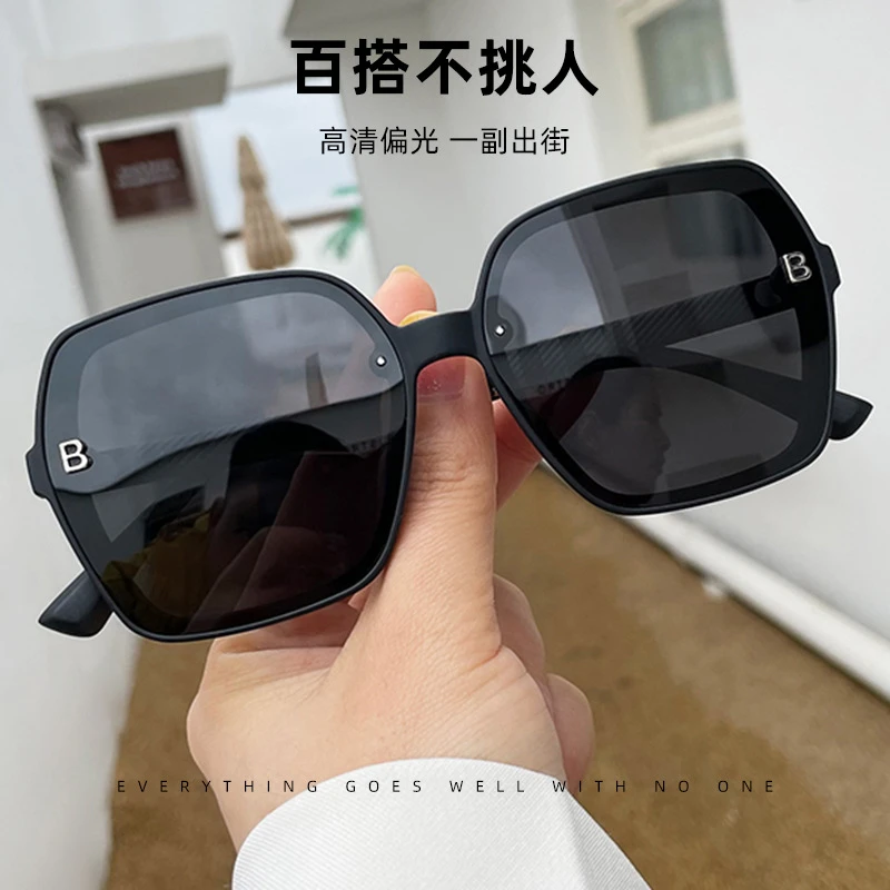 B字母高级偏光显瘦百搭太阳镜新款时尚开车钓鱼墨镜跨镜眼镜批发