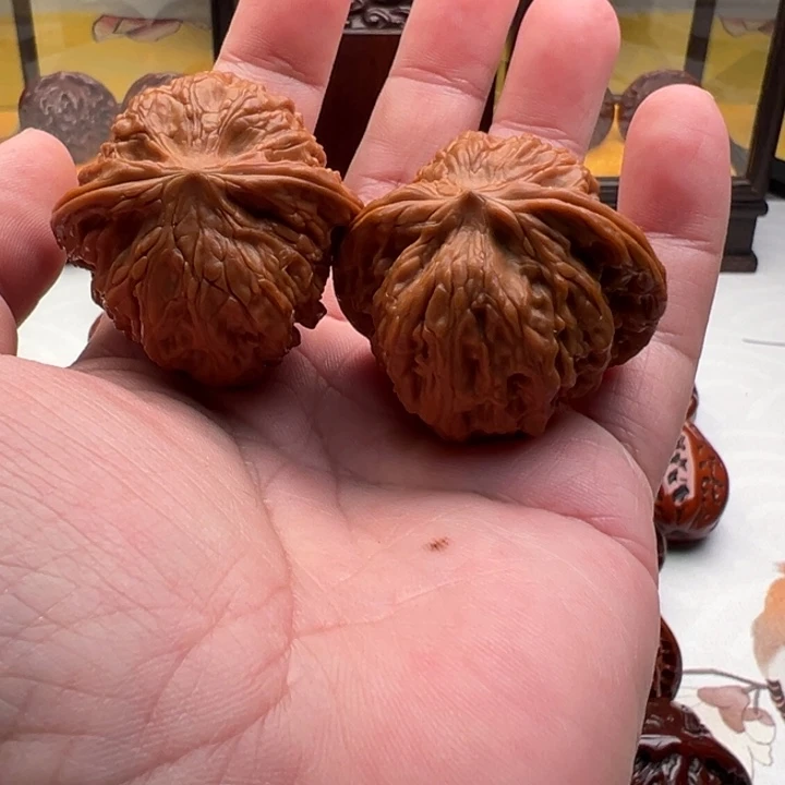 文玩核桃吊坠吉**A磨盘狮子头