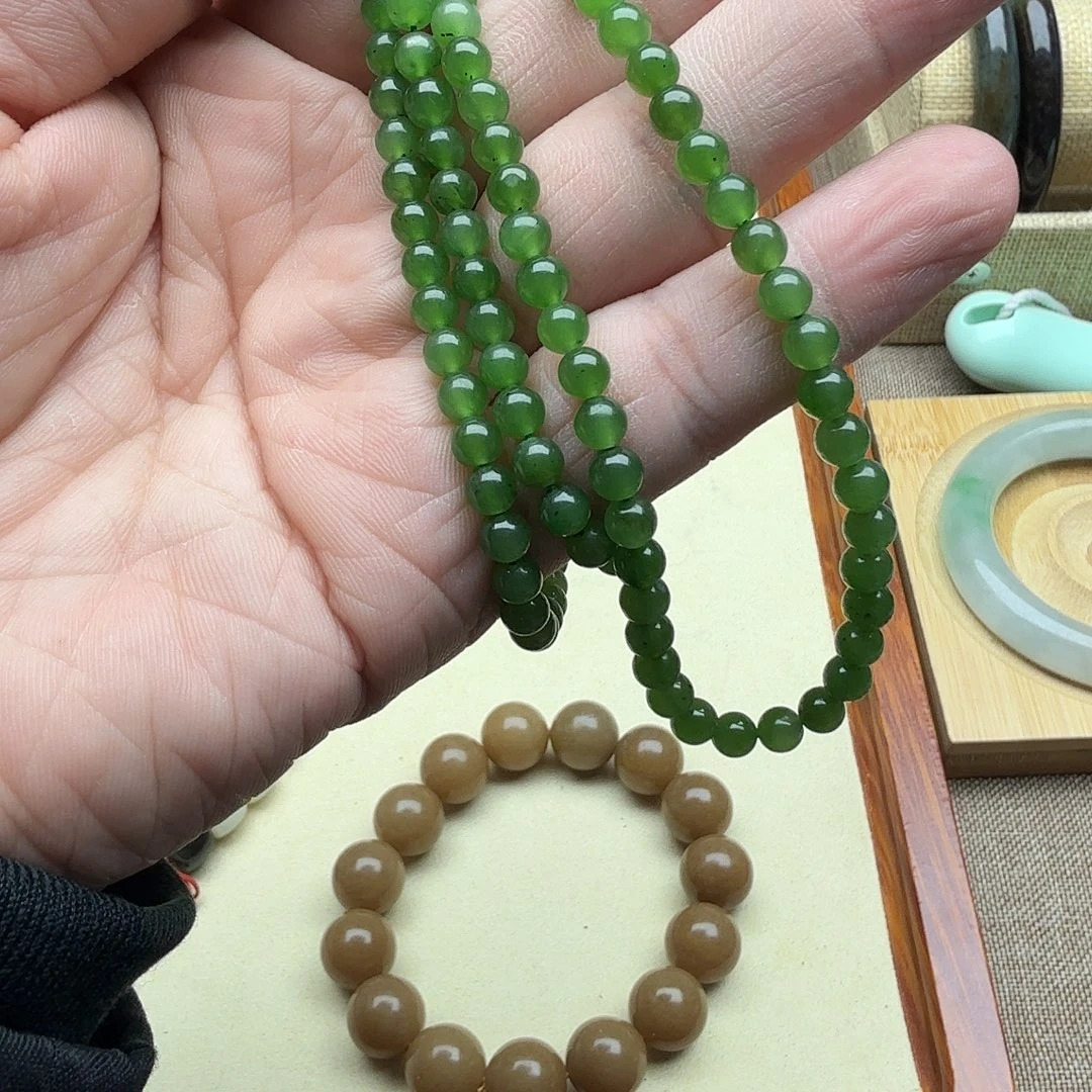 和田玉（糖玉）未镶嵌挂件
