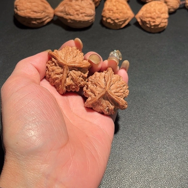 吊坠文玩核桃盘山