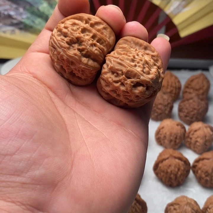 把件文玩核桃40尺三角白
