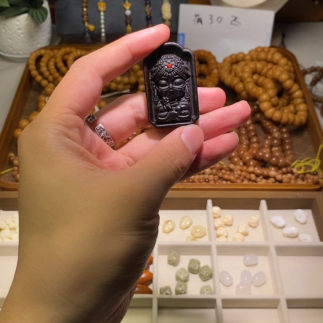 非洲檀香无事牌一个