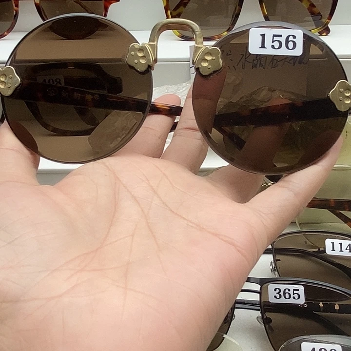 无框款复古复古风格