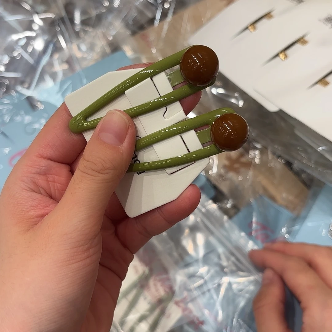 布艺铁合金绿色球球咖色底一对