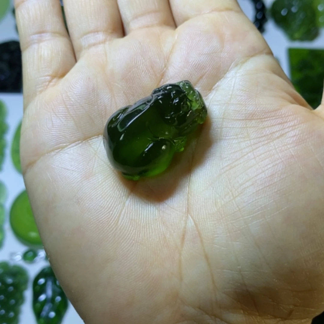【闪购商品】未镶嵌蛇纹石玉颈饰