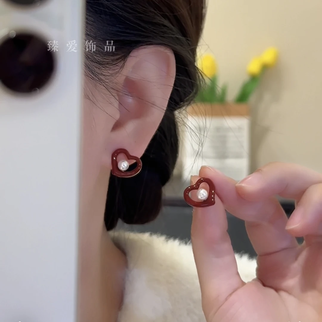 铜合金仿珍珠耳饰 一心一意安可拉红爱心耳钉韩版简约时尚耳饰